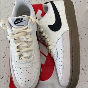 New mens Nike Sz 8.5 shoes Court Vision womens Sz 10 leather